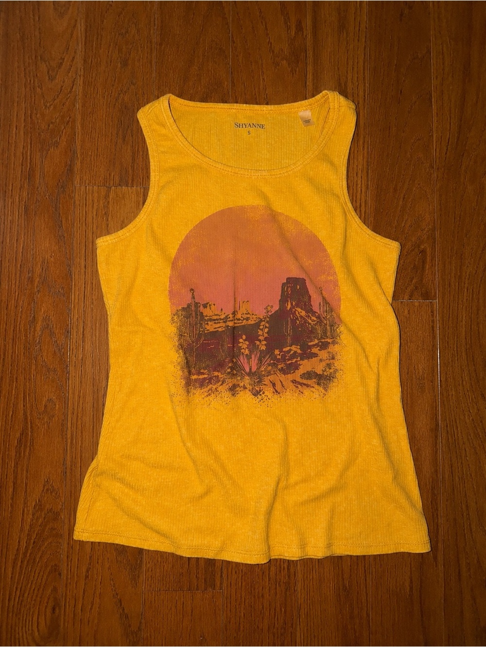 Shyanne Yellow Graphic Tank Top Sz S